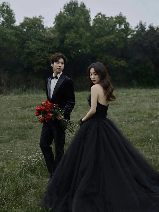 Bla Wedding Dr Photoaphy Theme Forest System Travel Couple Photoaphs Light Me Gown Bridal Gown Sli Bridesmaid ...