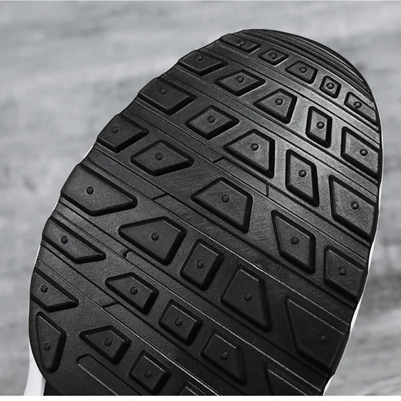 Men Sneakers Air Cushion Outdoor Sports Running Shoes Mesh Breathable Walking Shoes Soft Sole Casual Sneakers Size 39-47